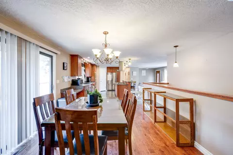 Dining - 943 SW Mies St, Pullman, WA 99163 photo 2 of 2