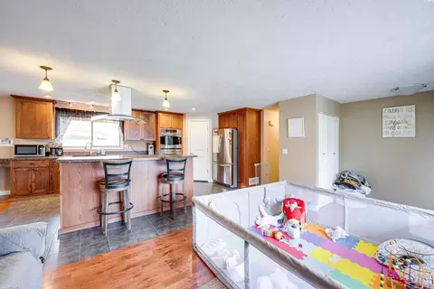 Kitchen - 943 SW Mies St, Pullman, WA 99163 photo 1 of 5