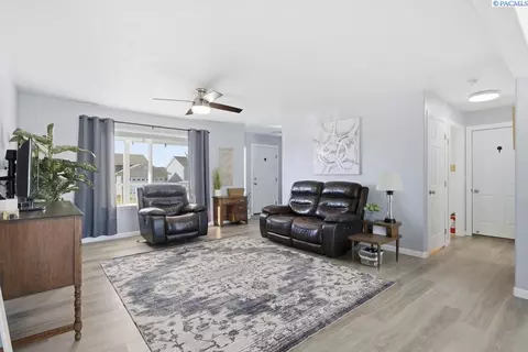 1810 NW Arcadia Dr, Pullman, WA 99163 photo 9