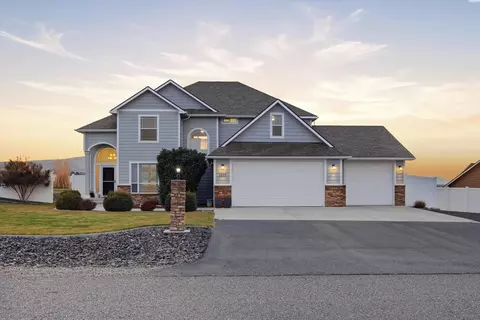 2997 Karlee Dr, Richland, WA 99352