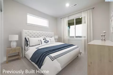 Bedroom - 5622 Flathead Ave, Pasco, WA 99301 photo 1 of 3