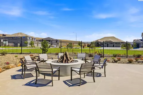View/Area - 5622 Flathead Ave, Pasco, WA 99301 photo 4 of 4