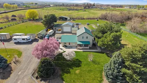 46606 S Morton Rd, Kennewick, WA 99337