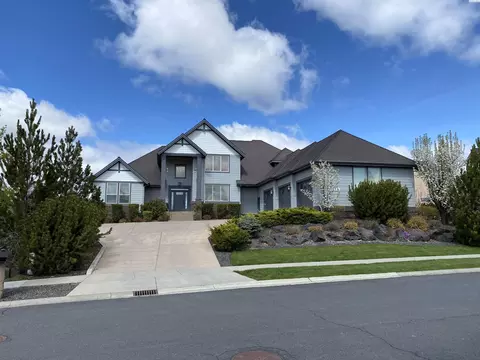 Exterior - 1815 SW Casey Ct, Pullman, WA 99163 photo 1 of 7