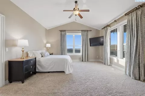 Bedroom - 1815 SW Casey Ct, Pullman, WA 99163 photo 1 of 7