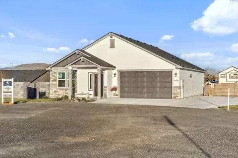 191549 River Crest Pl, Plymouth, WA 99346
