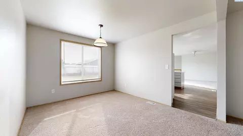 6412 Ruth Dr, Pasco, WA 99301 photo 5