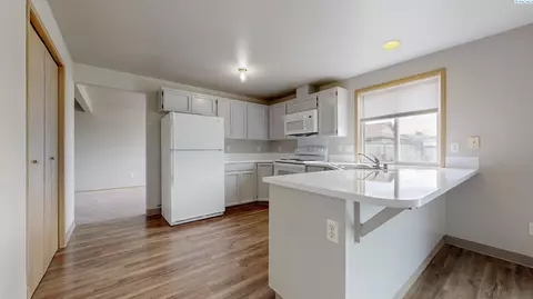 6412 Ruth Dr, Pasco, WA 99301 photo 8