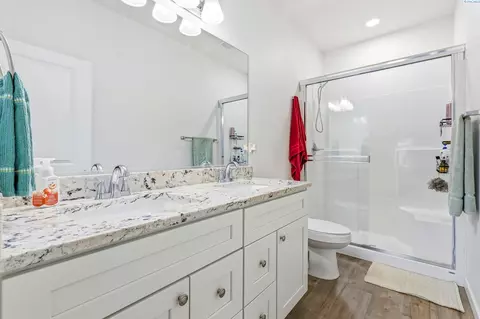 Bath - 3203 E Helena St, Pasco, WA 99301 photo 2 of 2