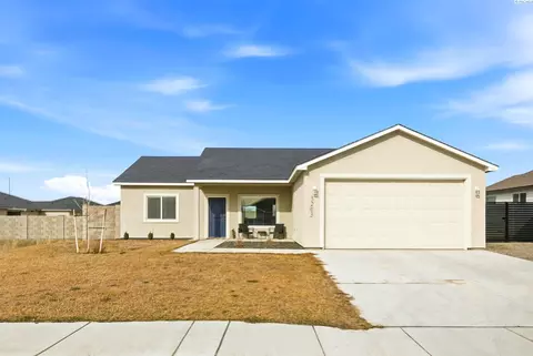 Exterior - 3203 E Helena St, Pasco, WA 99301 photo 1 of 9