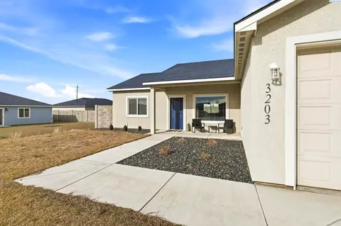 Other - 3203 E Helena St, Pasco, WA 99301 photo 1 of 7