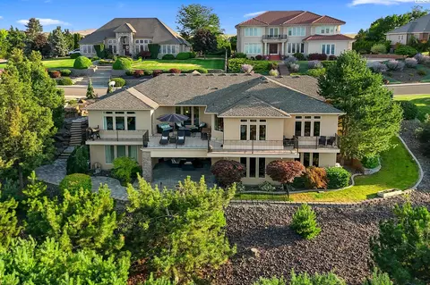 4002 W 43rd Ave, Kennewick, WA 99337