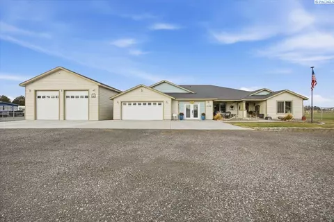 223108 E Perkins Rd, Kennewick, WA 99337