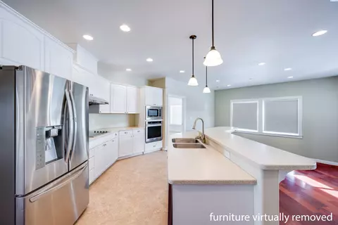 Kitchen - 135 Osprey Ln, Pullman, WA 99163 photo 2 of 5