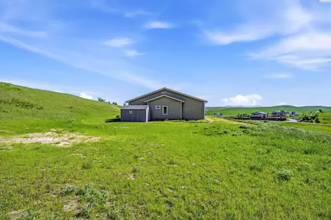 Exterior - 135 Osprey Ln, Pullman, WA 99163 photo 4 of 4