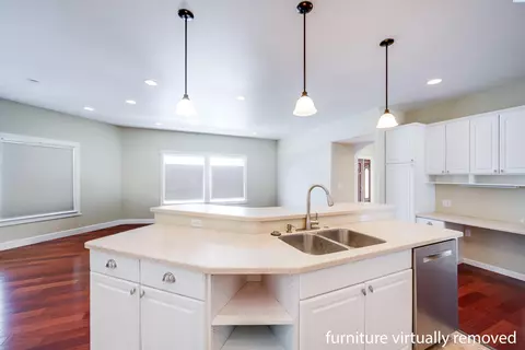 Kitchen - 135 Osprey Ln, Pullman, WA 99163 photo 4 of 5