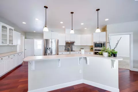 Kitchen - 135 Osprey Ln, Pullman, WA 99163 photo 5 of 5