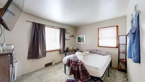 Other - 645645 12 Ne Maple St, Pullman, WA 99163 photo 1 of 4