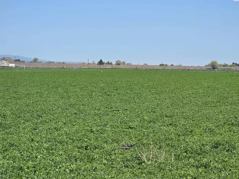Nka Green Valley Road, Sunnyside, WA 98944