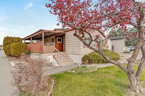 2105 N Steptoe St #SPC 11, Kennewick, WA 99336