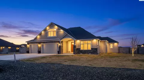 89050 E Calico Rd, Kennewick, WA 99338