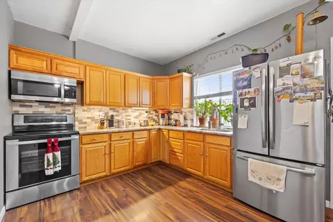 Kitchen - 910 N 5th Ave, Pasco, WA 99301 photo 1 of 2