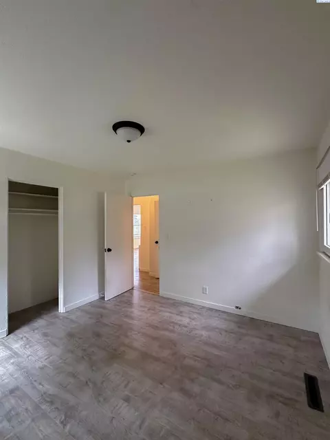 Bedroom - 305 SE Jackson St, Pullman, WA 99163 photo 4 of 5