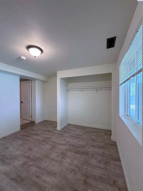 Bedroom - 305 SE Jackson St, Pullman, WA 99163 photo 5 of 5