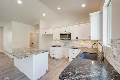 Kitchen - 610 SW Wallowa, Pullman, WA 99163 photo 3 of 4