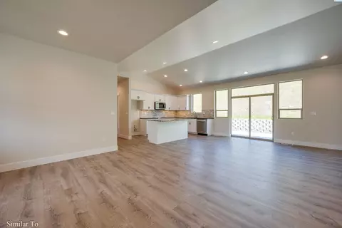 Living - 610 SW Wallowa, Pullman, WA 99163 photo 1 of 8