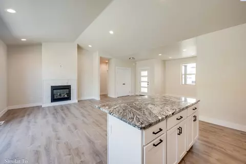 Living - 610 SW Wallowa, Pullman, WA 99163 photo 8 of 8