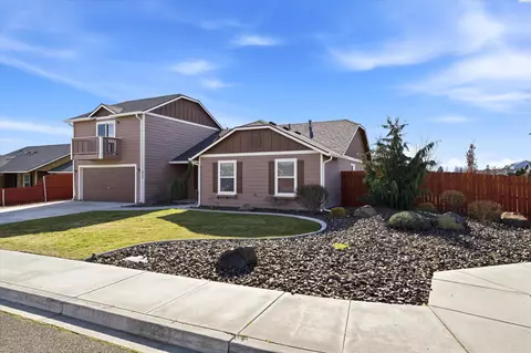 Exterior - 6416 Three Rivers Dr, Pasco, WA 99301 photo 9 of 9