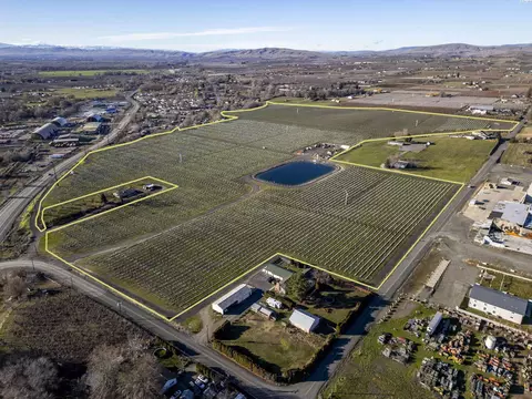 120 Barbee Rd, Zillah, WA 98953