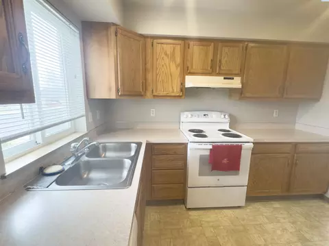 405 NW Terre View Dr, Pullman, WA 99163 photo 2