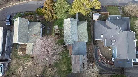 View/Area - 635 SE Holbrook Pl, Pullman, WA 99163 photo 2 of 5
