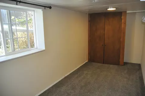 Bedroom - 635 SE Holbrook Pl, Pullman, WA 99163 photo 4 of 4
