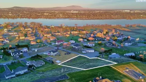 Nka, Pasco, WA 99301 photo 5
