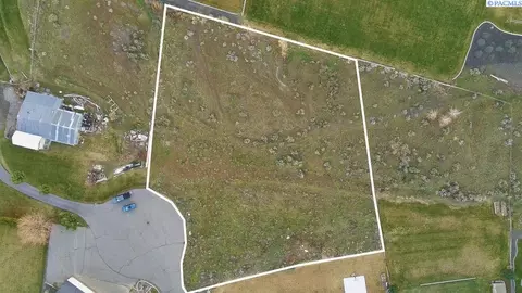 Nka, Pasco, WA 99301 photo 2