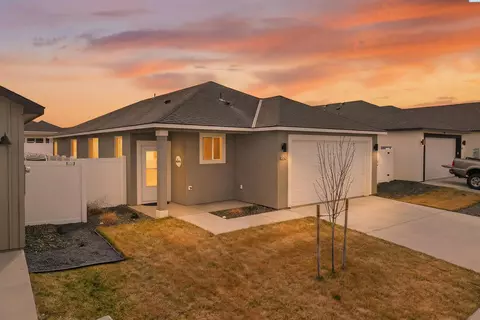 3663 Stardust St, Richland, WA 99352