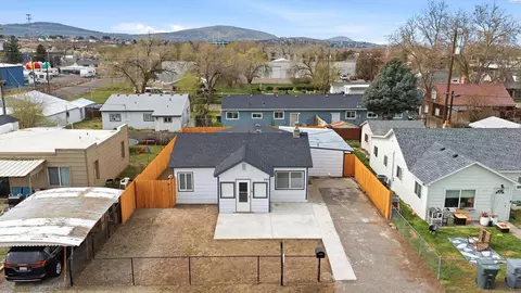 1353 Carolina Ave, Richland, WA 99352