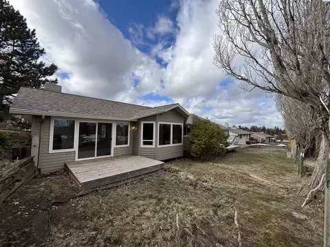 Exterior - 1340 SW Wadleigh, Pullman, WA 99163 photo 2 of 2