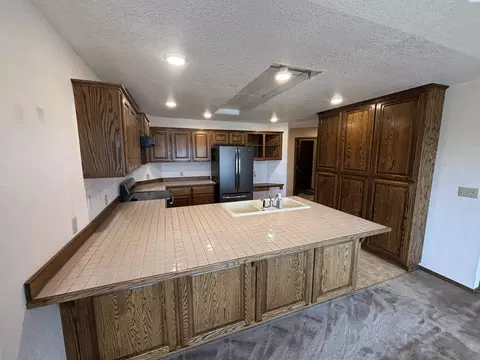 Kitchen - 1340 SW Wadleigh, Pullman, WA 99163 photo 3 of 3