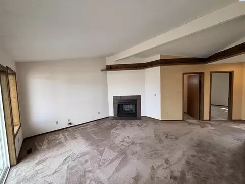 Living - 1340 SW Wadleigh, Pullman, WA 99163 photo 1 of 3