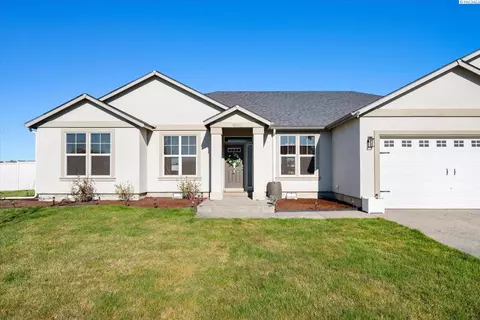 10415 Pine St, Pasco, WA 99301 photo 2