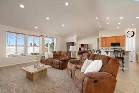 10415 Pine St, Pasco, WA 99301 photo 8