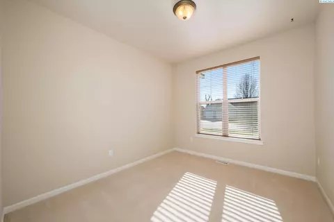 10415 Pine St, Pasco, WA 99301 photo 29