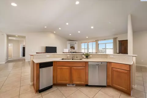 10415 Pine St, Pasco, WA 99301 photo 14