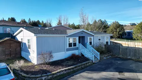 260 NW Golden Hills Dr #40, Pullman, WA 99163