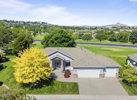 3632 S Green St, Kennewick, WA 99337