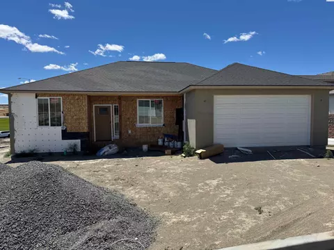 10072 S Clodfelter Rd, Kennewick, WA 99338